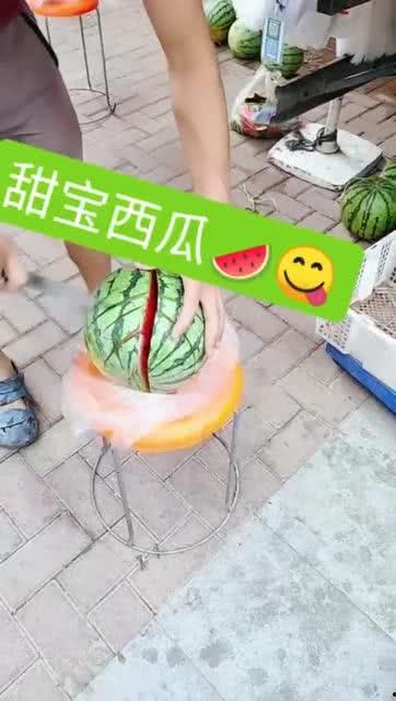 梦见吃很贵的小瓜