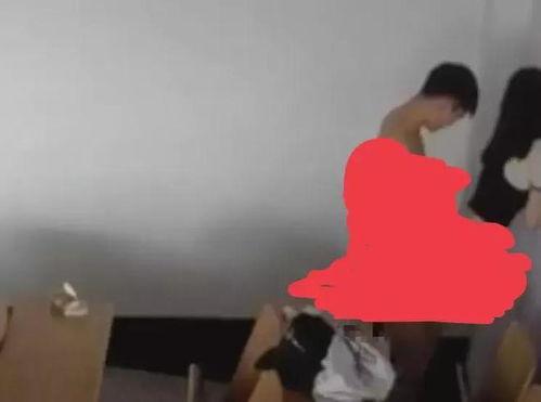 高校吃瓜男女事件,揭秘校园情感纠葛背后的真相