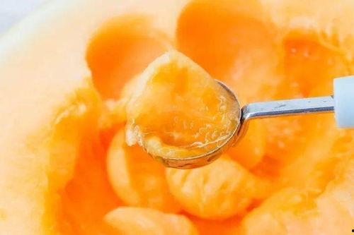 口口蜜瓜怎么吃,轻松解锁美味新吃法