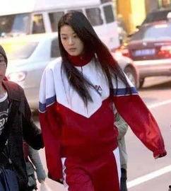 校服姐姐吃瓜视频,揭秘校园八卦背后的真相